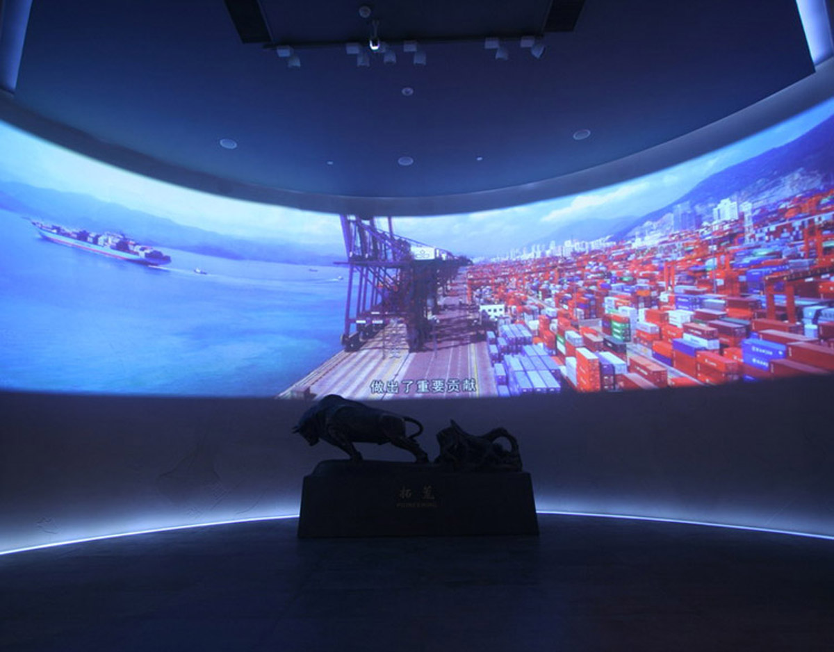 梅里斯达斡尔族区互动体验环幕VR系统