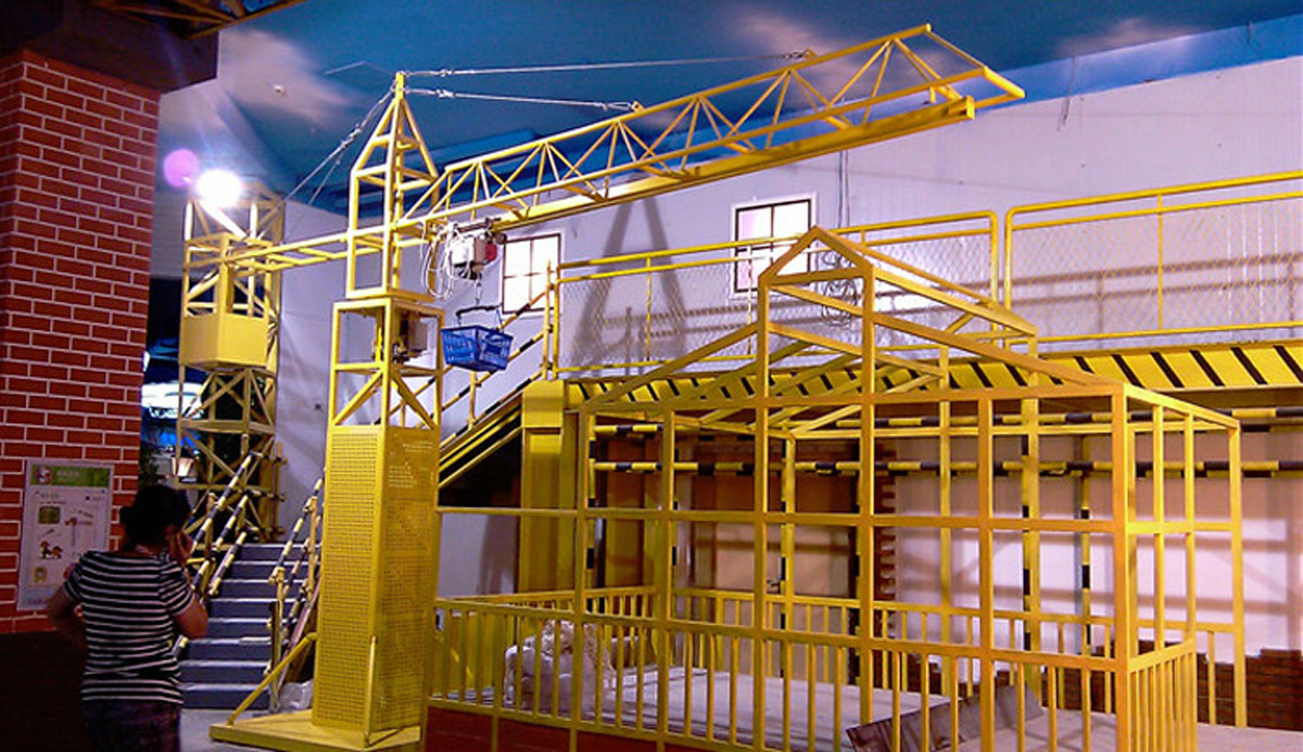 乌拉特中旗互动体验塔吊模拟体验