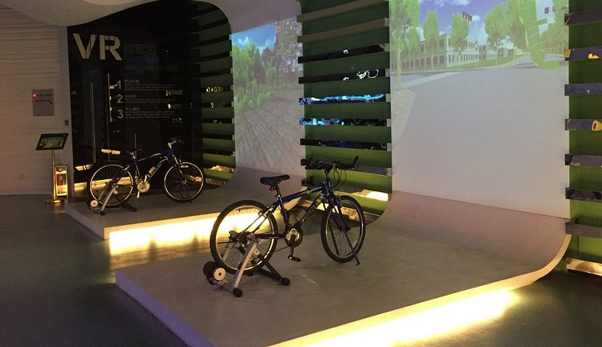 新兴区互动体验虚拟踩单车